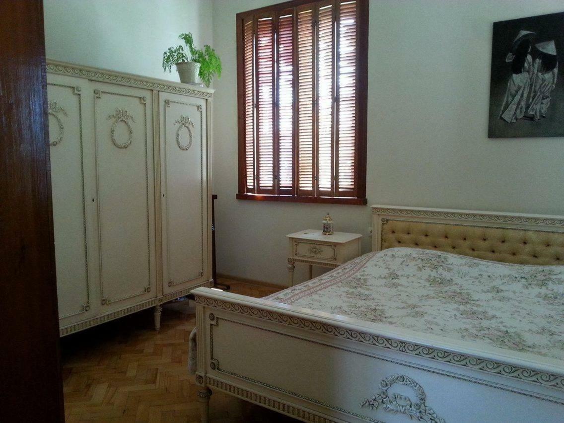 Marinas Guesthouse Кобулети Екстериор снимка